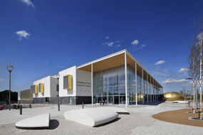 curtain walling for award-winning leisure centre